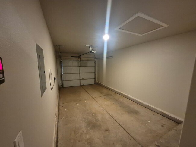 Building Photo - Bell Farms - 14401