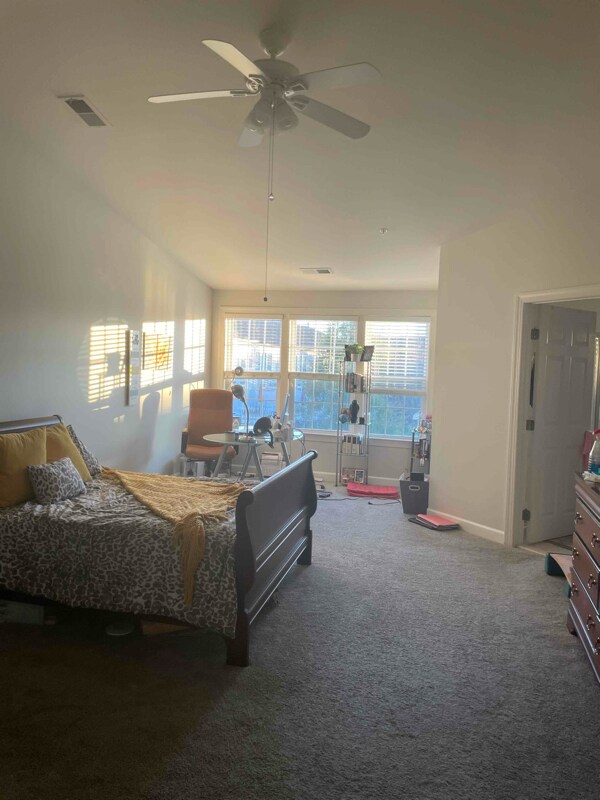 Building Photo - 14605 Hawley Ln