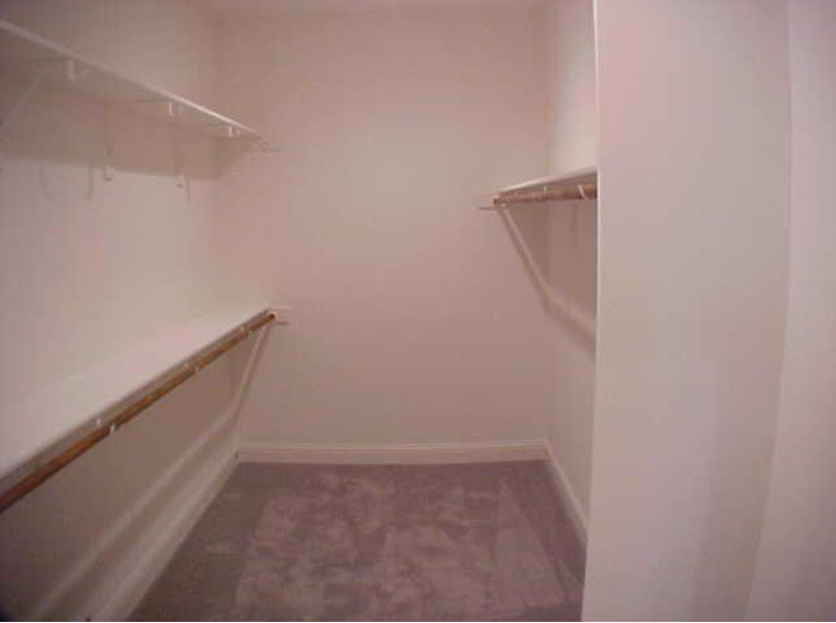 Building Photo - 8429 Amber Vly Ln