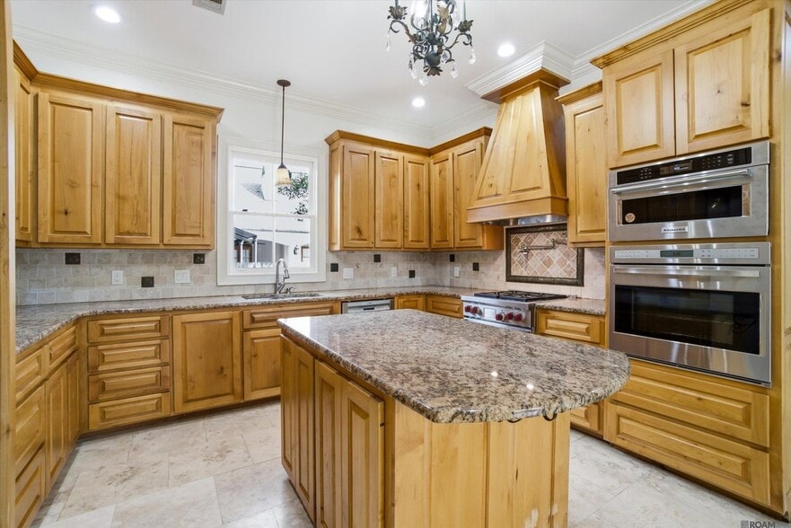 Building Photo - 926 Crown Alley