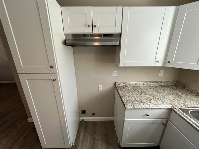 Building Photo - 936 Bluewood Dr