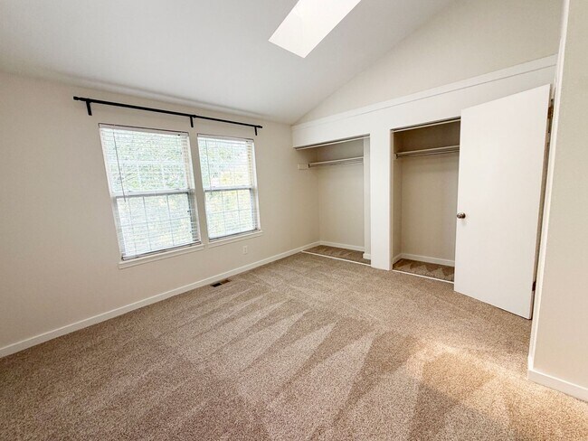 Building Photo - 3070 W 107th Pl