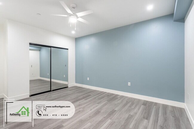 Building Photo - 1140 Redbud Dr