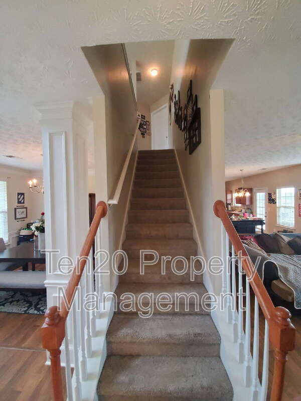 Building Photo - 35 Apache Trail