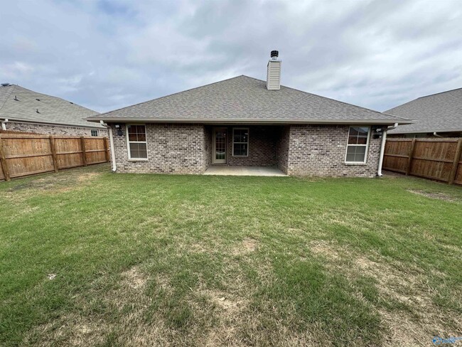 Building Photo - 2467 Bell Manor Dr SW