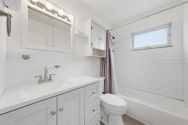 Building Photo - 810 Blooming Grove Turnpike