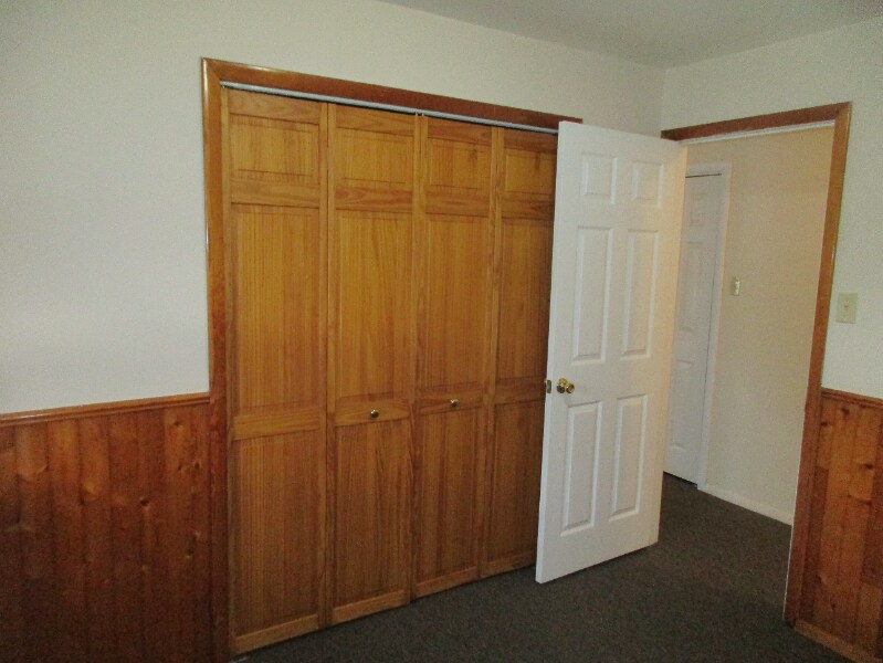 Building Photo - 733 Acadia Rd