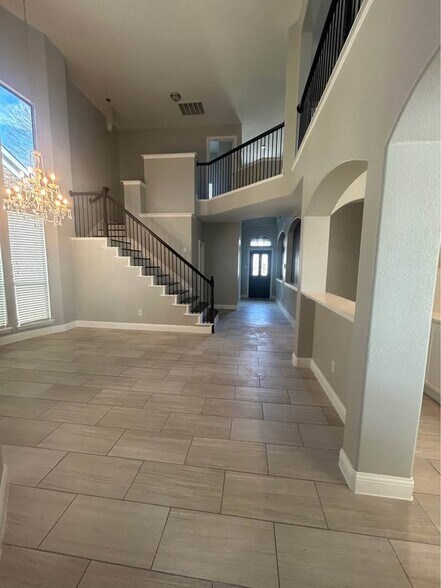 Building Photo - 416 Cypress Hill Dr