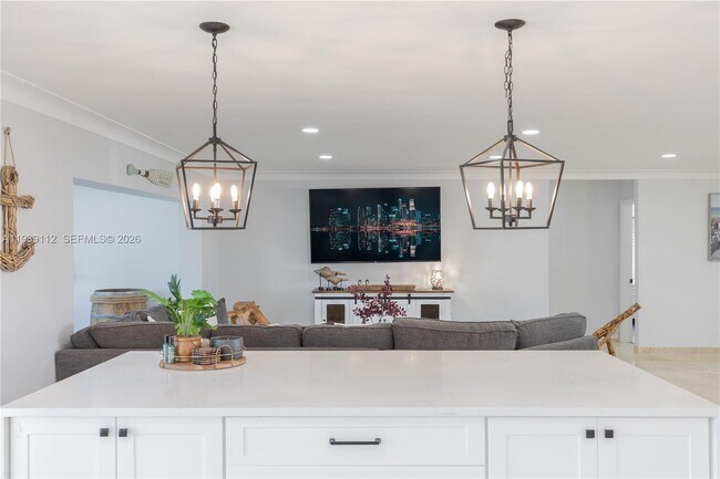 Building Photo - 3010 NE 58th St