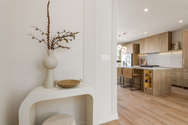 Building Photo - 8043 Fir Ct