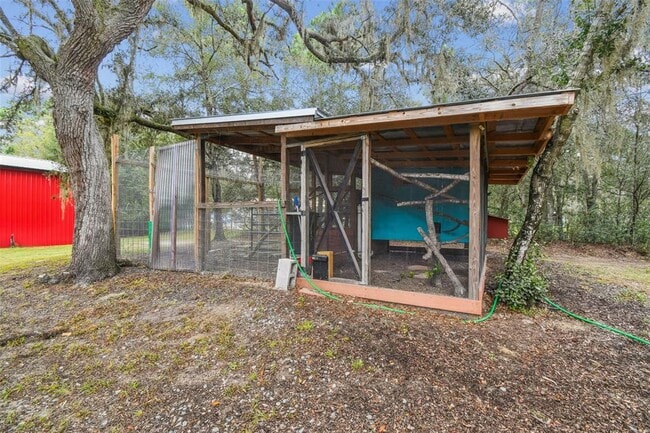 Building Photo - 16453 Pawnee Dr