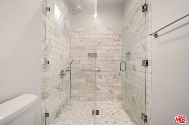 Building Photo - 2494 Loy Ln