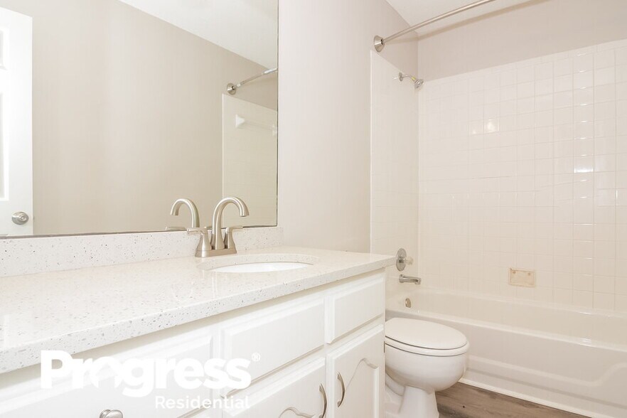 Building Photo - 7196 Atterbury Cir W