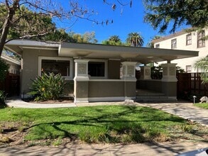 Building Photo - Charming Craftsman 2-Bedroom Home with Upd...