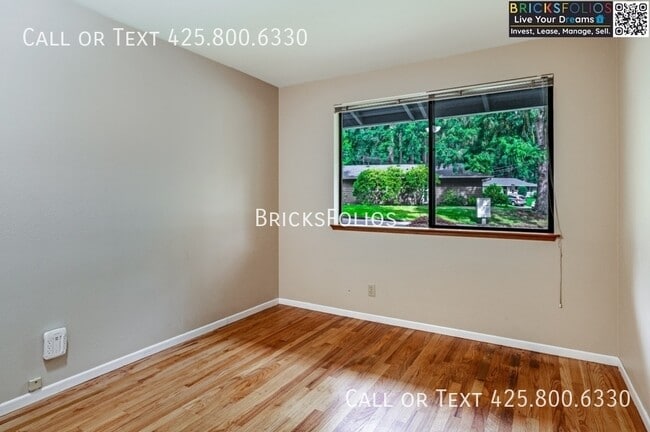 Building Photo - 7524 137th Ave NE