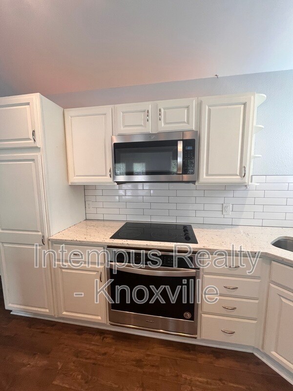Building Photo - 1333 Willmann Ln