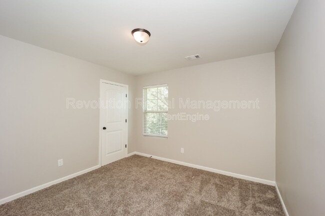 Building Photo - 116 Slate Dr