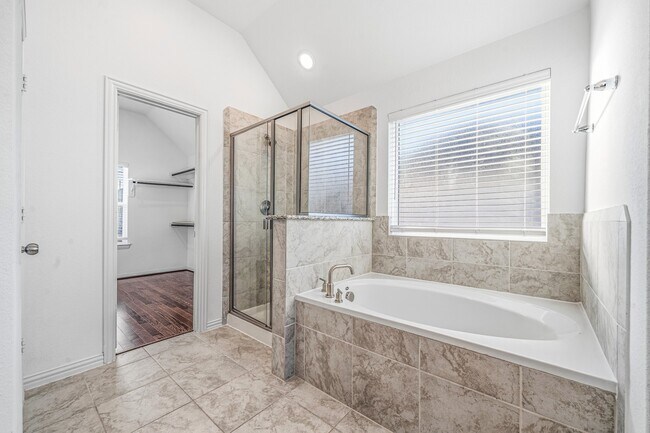 Building Photo - 3519 Sunburst Ct