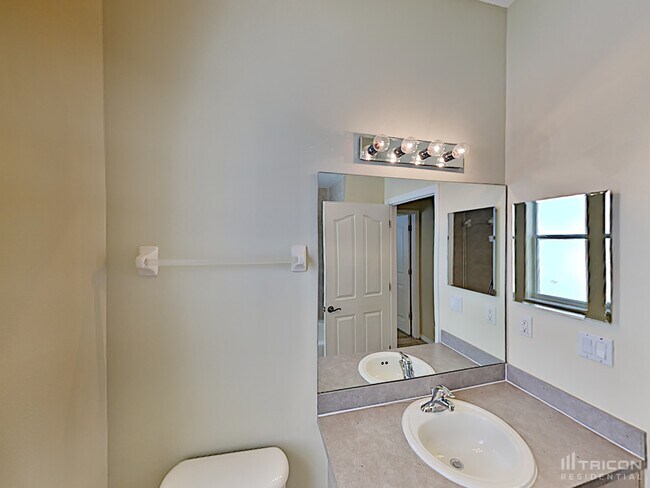 Building Photo - 1504 Canoe Drive Lutz FL