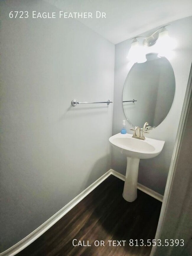 Building Photo - 6723 Eagle Feather Dr