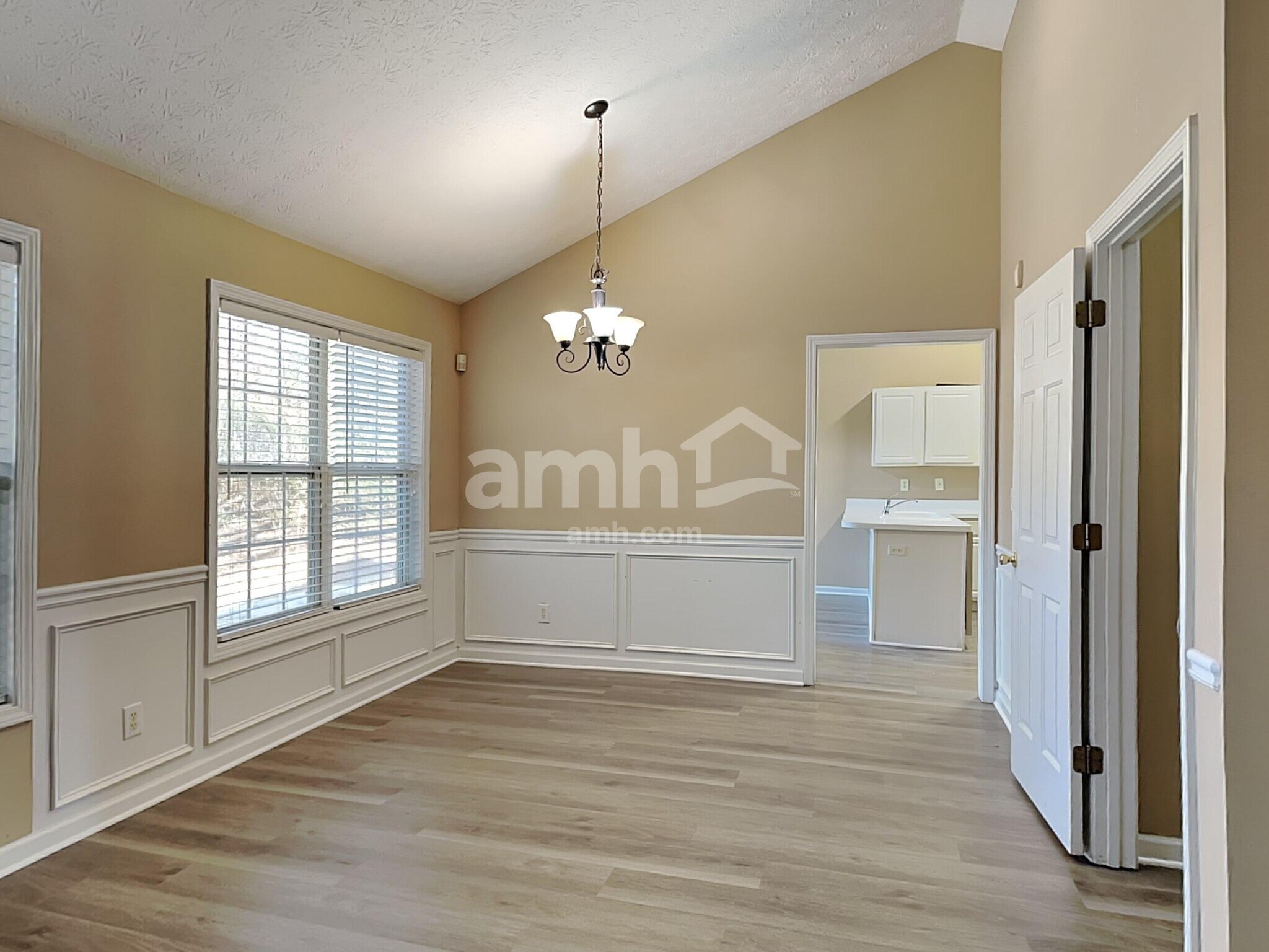 Building Photo - 725 Windsor Brook Ln