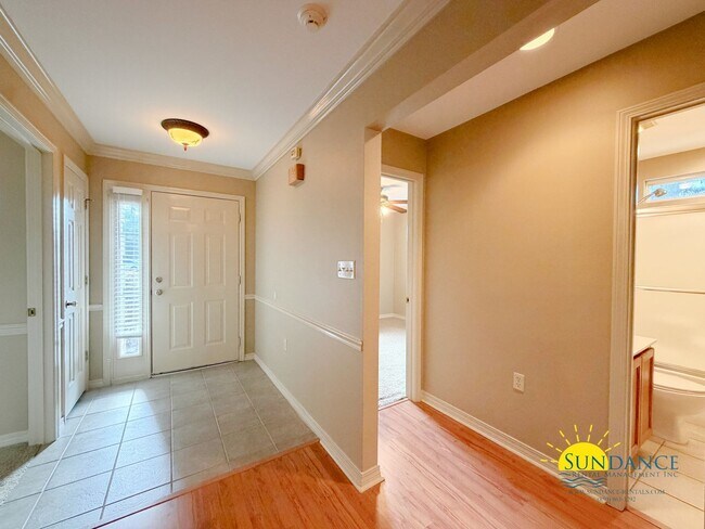 Building Photo - Charming 4BR Home in Fort Walton Beach Near Eglin AFB & Hurlburt Field!