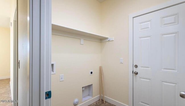 Building Photo - 411 N Central Ave