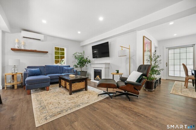 Building Photo - 167 North Ave