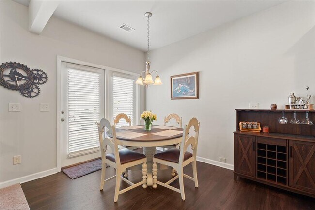 Building Photo - 157 Highland Pointe Cir E