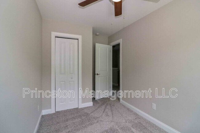 Building Photo - 3967 Newhall Dr NW