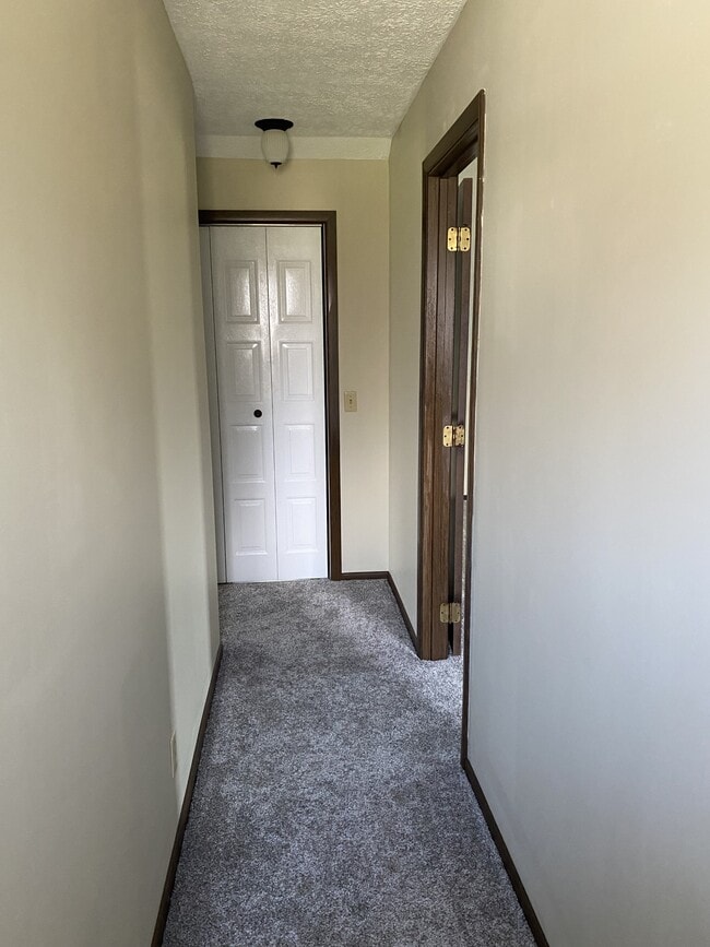 Building Photo - 12460 Collins-Arbogast Rd