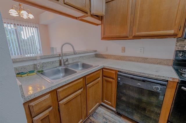 Building Photo - 501 Arbor Creek Dr