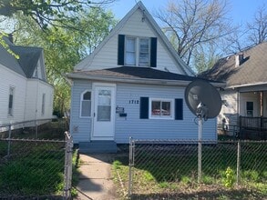 Building Photo - 3 Bed 1 Bath Home