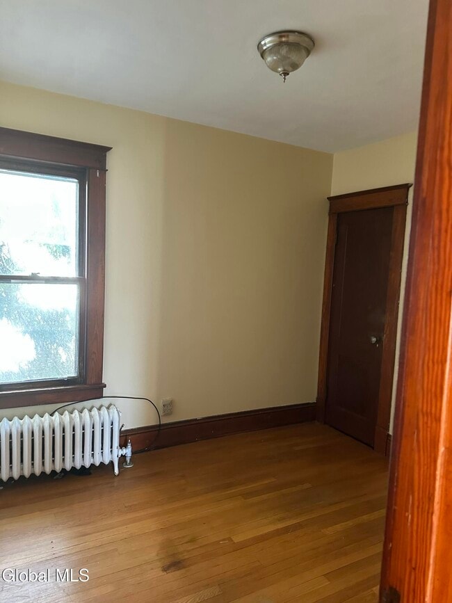 Building Photo - 65 Ten Eyck Ave