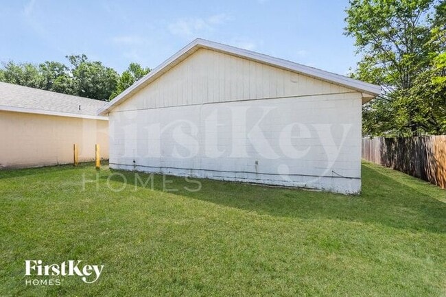Building Photo - 7442 Groveoak Dr