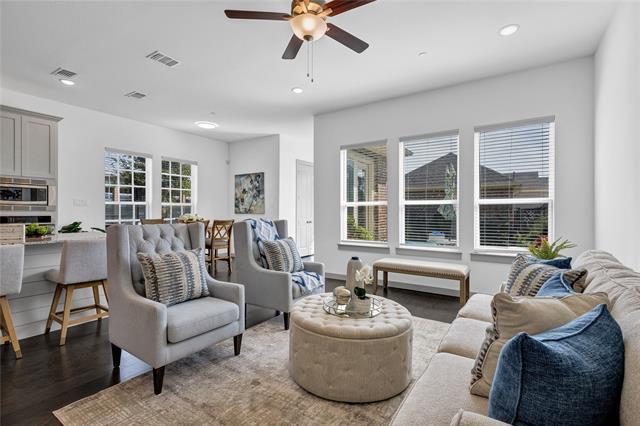 Building Photo - 8886 Ice House Dr