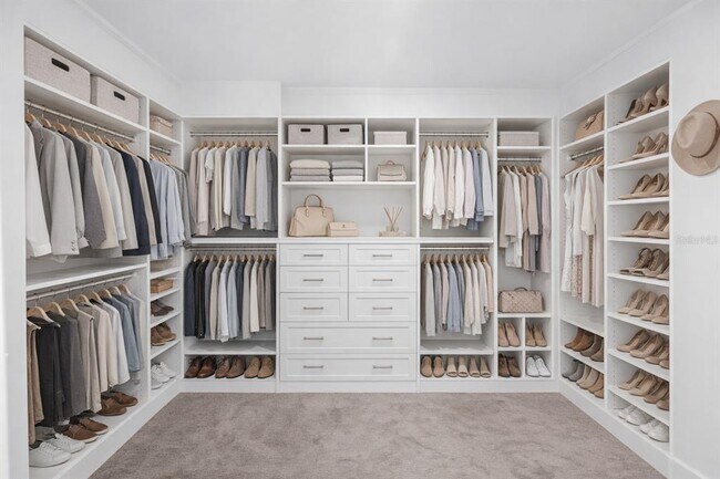 Building Photo - 400 Central Ave