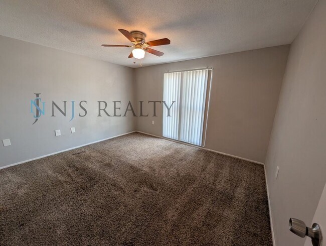 Building Photo - 1203 Maybury Dr