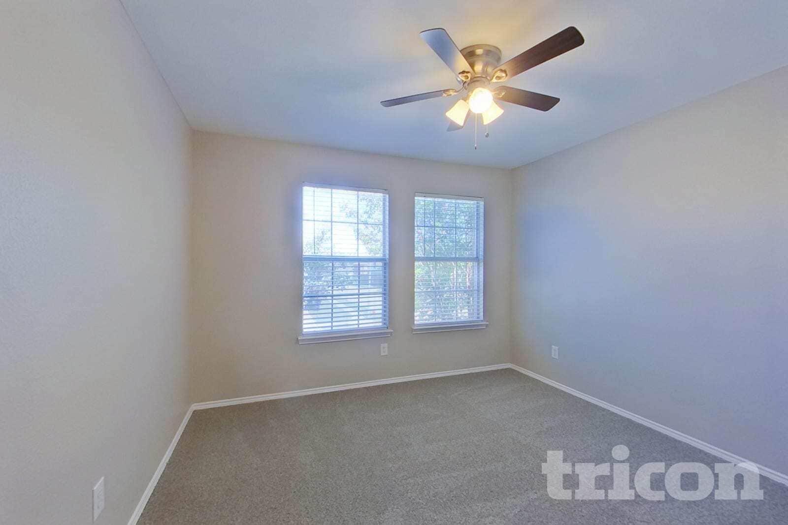 Building Photo - 1085 Harriman Dr
