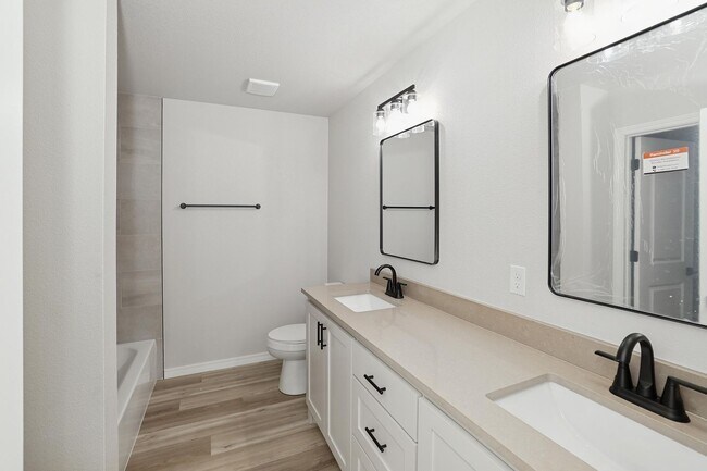 Building Photo - 8910 Oakleaf Ct