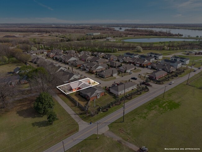 Building Photo - 66 Jeffrey Way