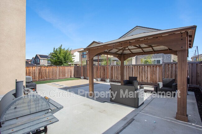 Building Photo - 169 Leprino Cir