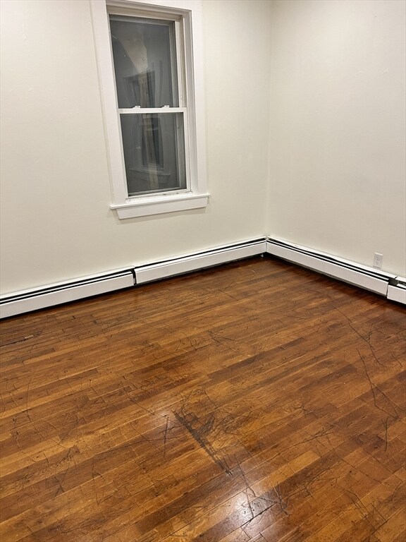 Building Photo - 49 R Siren St