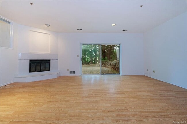 Building Photo - 55 Boulder Ridge Rd