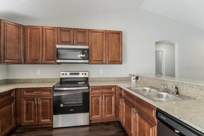 Building Photo - 2642 SW 165th Street Rd