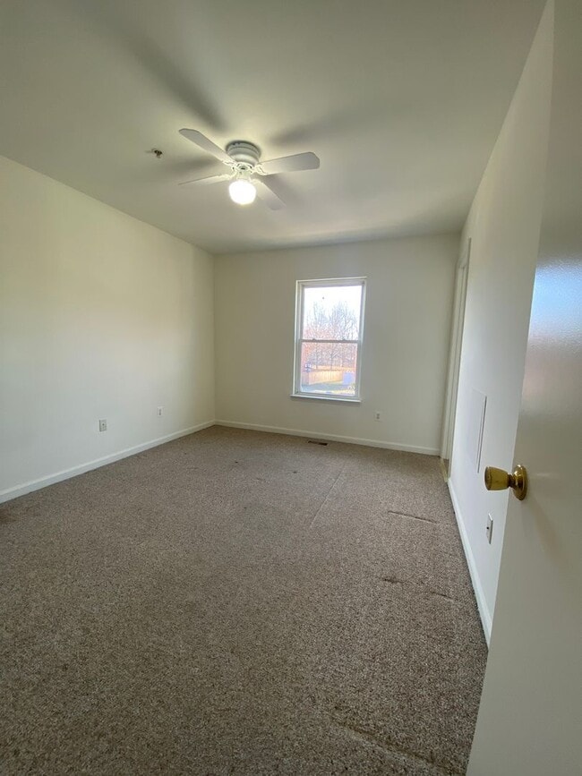 Building Photo - Spacious 3-Bedroom, 1.5-Bath Townhome in Aberdeen, MD