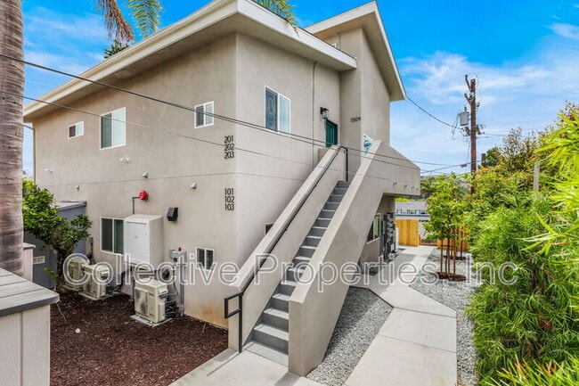 Building Photo - 1509 Galveston St