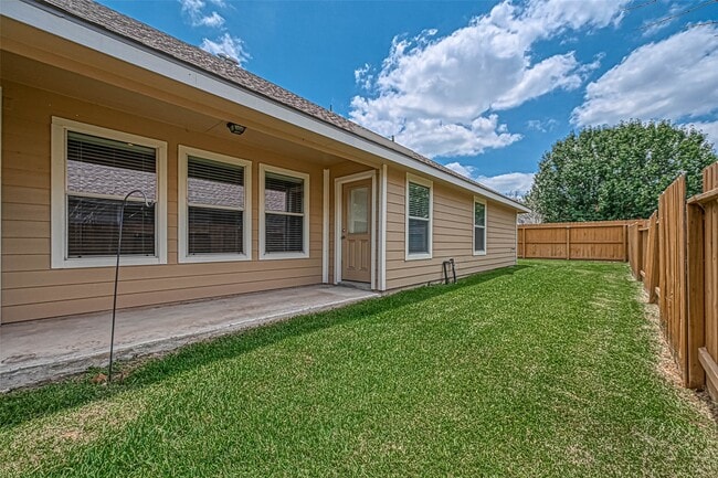 Building Photo - 5230 Garnetfield Ln