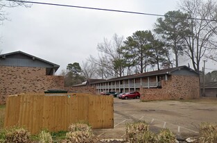 Building Photo - Oak Manor Apartments