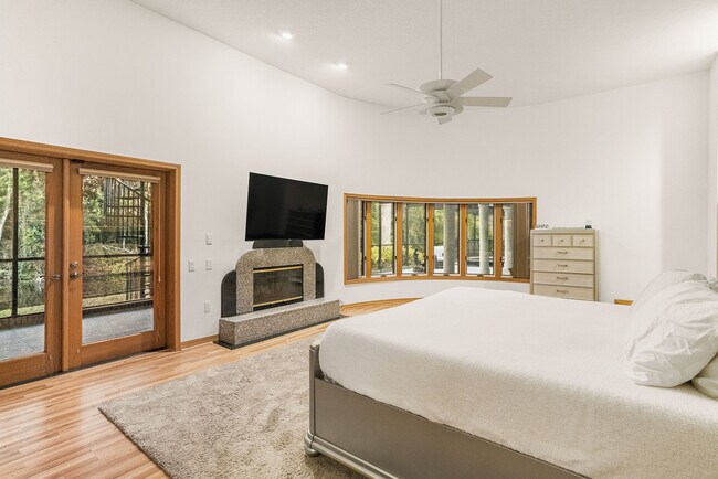 Building Photo - 1330 Preservation Way